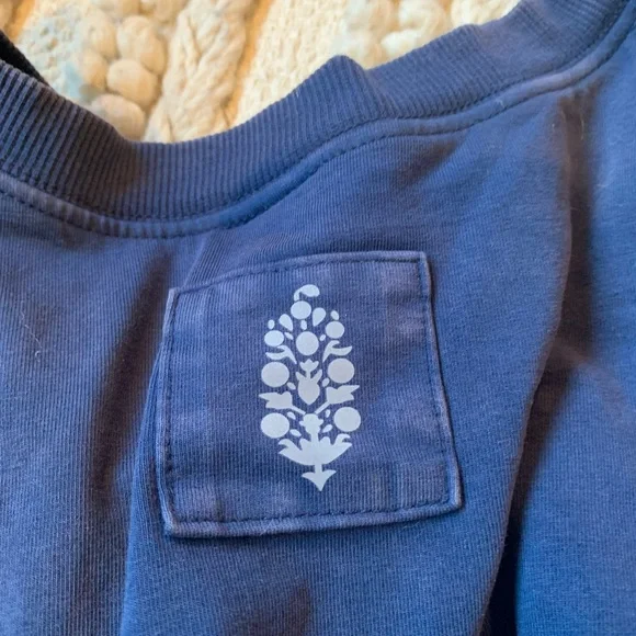 NWT Free People Hot
Crossover Women's crop Top Sz S color Blue - Picture 5 of 12